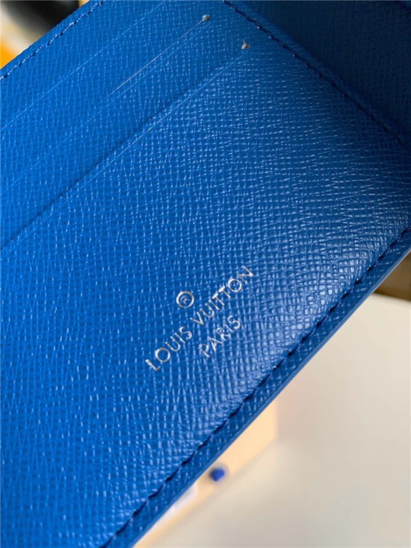 루이비통 멀티플 반지갑 M60302 2020/신상