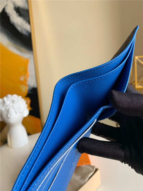 루이비통 멀티플 반지갑 M60302 2020/신상