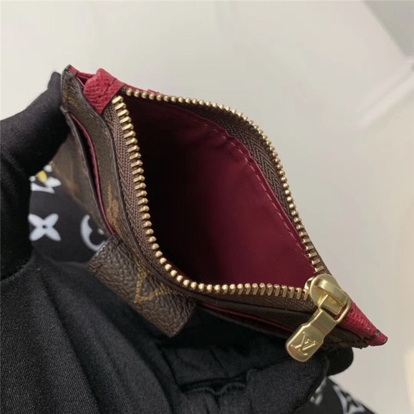 루이비통 지퍼 카드지갑 M66531