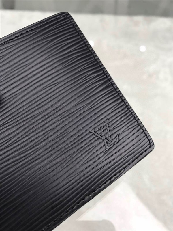 루이비통 반지갑 M67762