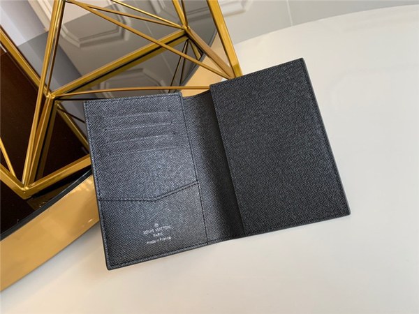 루이비통 여권지갑 M64411-2 신상