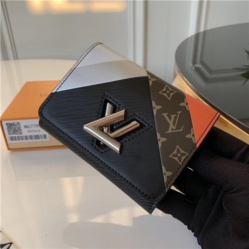 루이비통 트위스트 지갑신상