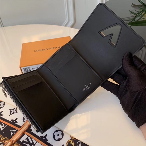 루이비통 트위스트 지갑신상