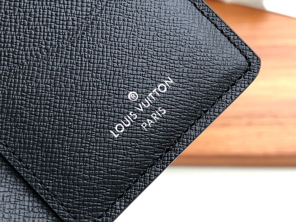 루이비통 카드지갑 M67817 봄신상