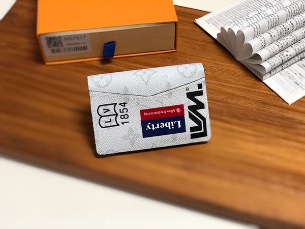 루이비통 카드지갑 M67817 봄신상