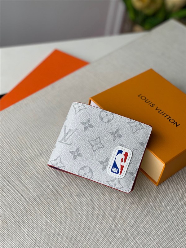 Louis Vuitton 루이비통 NBA 멀티플 모노그램 반지갑