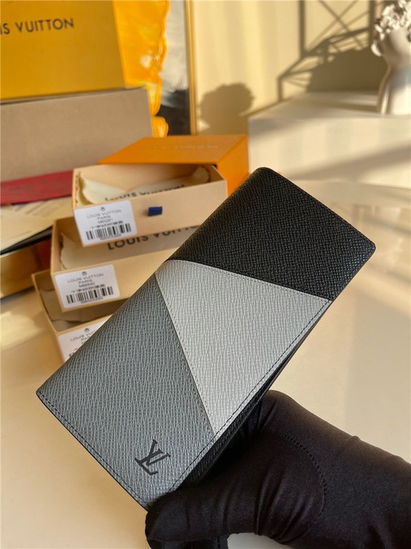 Louis Vuitton  루이비통 브라짜 장지갑 M66540