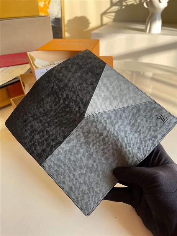 Louis Vuitton  루이비통 브라짜 장지갑 M66540