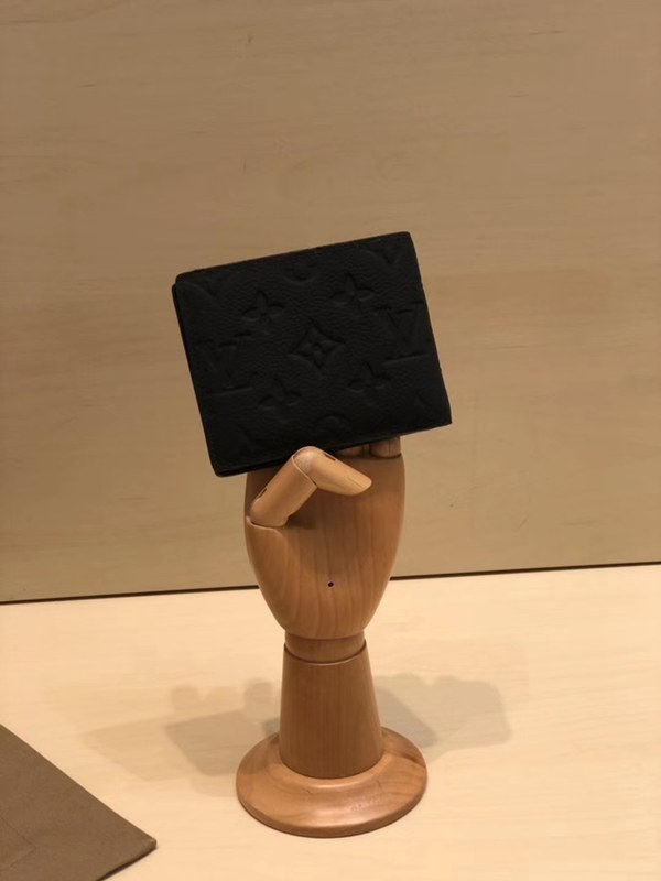 루이비통 2020 남여공용 레더 반지갑,LOUW0393,Size(11cm),블랙