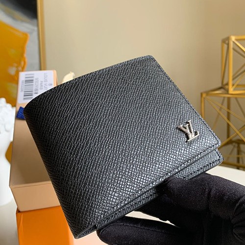 21위 Louis Vuitton  루이비통 멀티플 반지갑 M30295 2020/신상