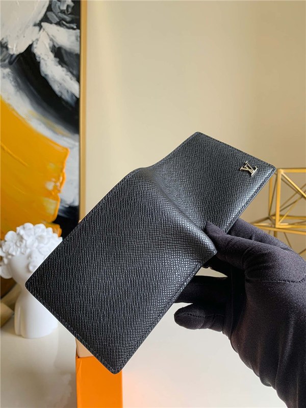 21위 Louis Vuitton  루이비통 멀티플 반지갑 M30295 2020/신상