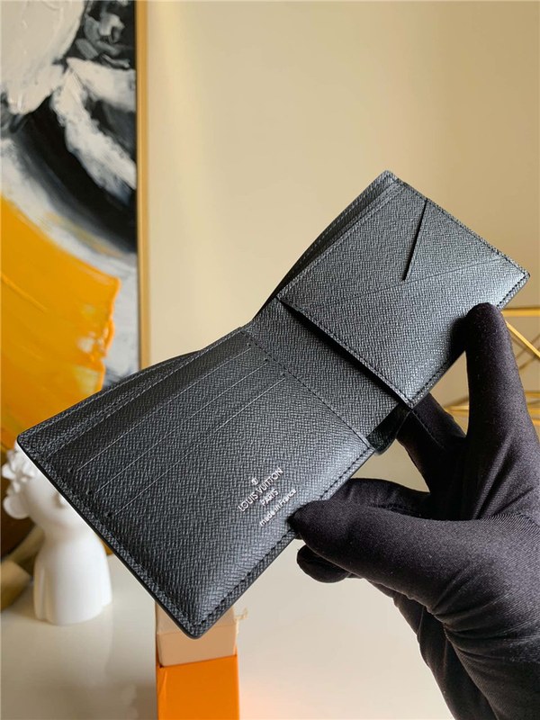 21위 Louis Vuitton  루이비통 멀티플 반지갑 M30295 2020/신상