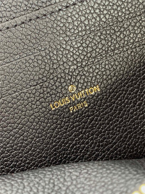 22위 Louis Vuitton 루이비통 조에 지퍼 장지갑