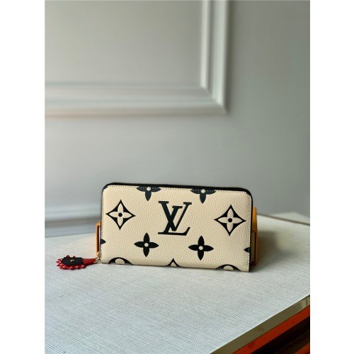 22위 Louis Vuitton 루이비통 조에 지퍼 장지갑