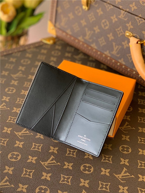24위 Louis Vuitton 루이비통 카드/명함지갑 N60441 2021/신상