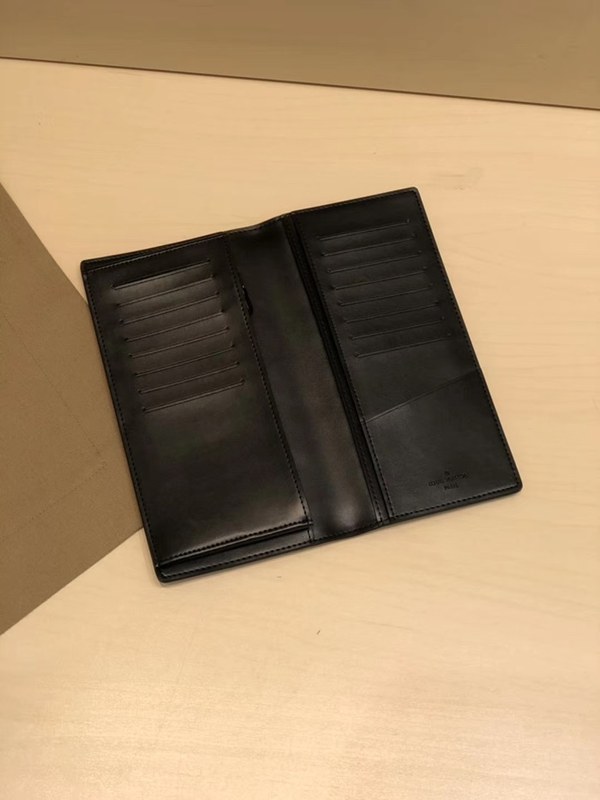 루이비통 2020 남성용 레더 장지갑,LOUW0394,Size(19cm),블랙