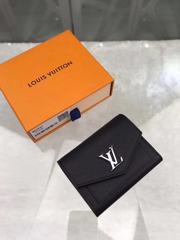 6위 Louis Vuitton 루이비통 락미 신상 M62947
