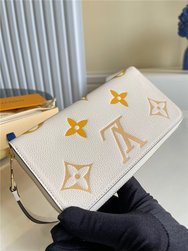 Louis Vuitton  루이비통 앙프렝뜨 지퍼 월릿 M80402