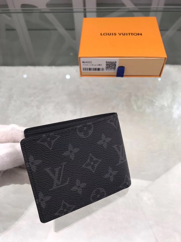 4위 Louis Vuitton 루이비통 반지갑 M64002