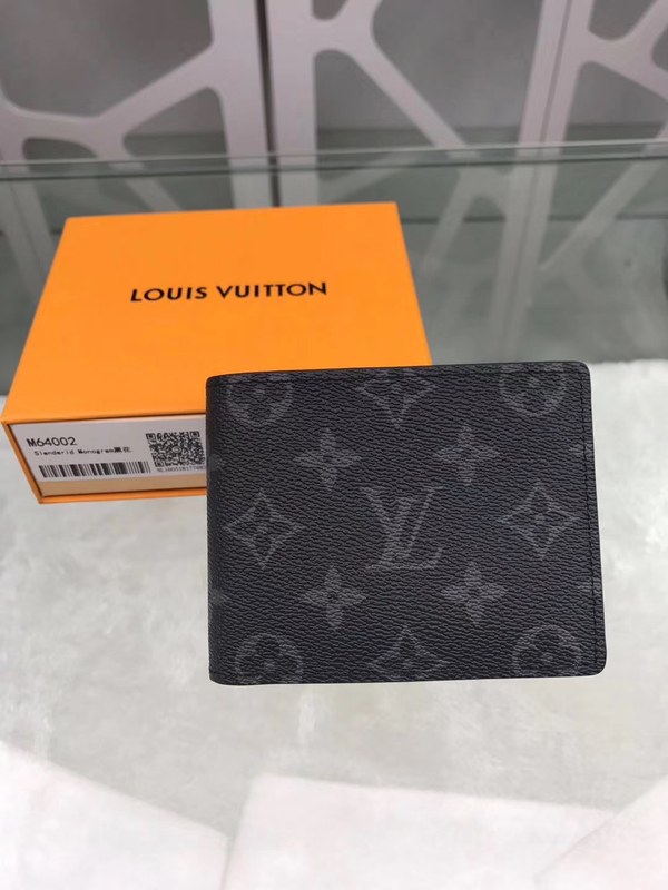 4위 Louis Vuitton 루이비통 반지갑 M64002
