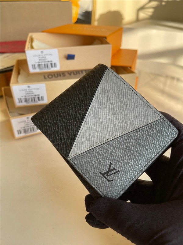 Louis Vuitton 루이비통 타이가 슬렌더 월릿 M63261