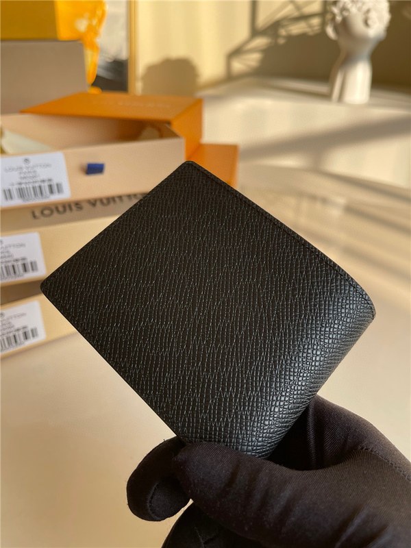 Louis Vuitton 루이비통 타이가 슬렌더 월릿 M63261