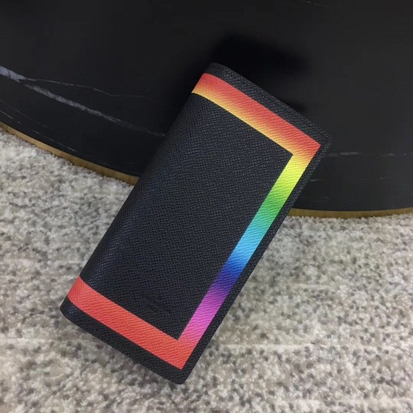 루이비통 타이가 브라짜 장지갑 M32572