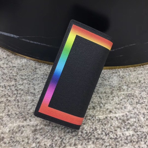 루이비통 타이가 브라짜 장지갑 M32572