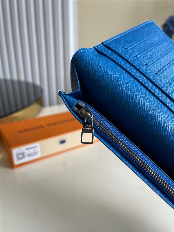 LOUIS VUITTON  루이비통 워터컬러 멀티 윌릿 장지갑 M8046