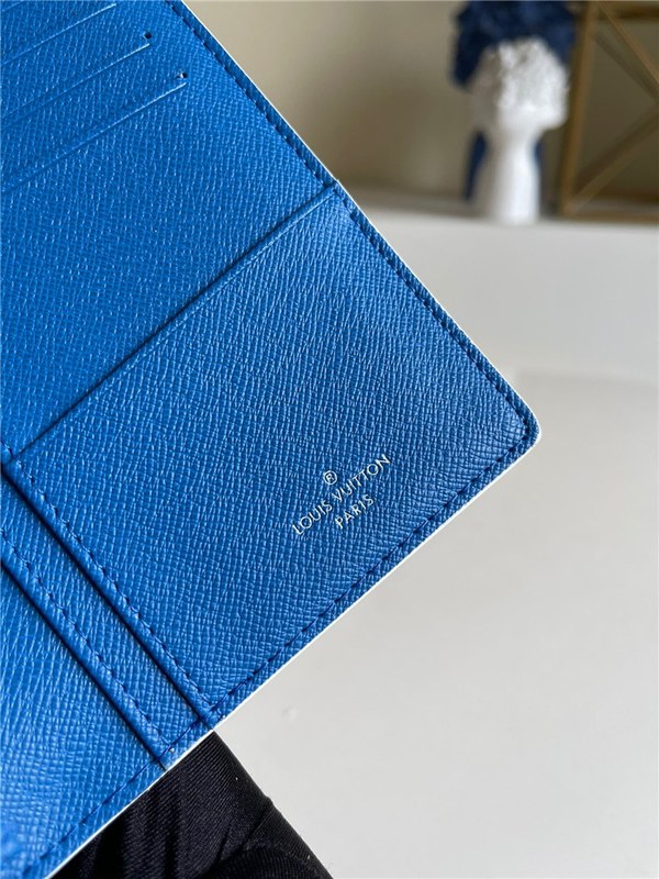 LOUIS VUITTON  루이비통 워터컬러 멀티 윌릿 장지갑 M8046