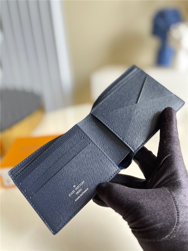 LOUIS VUITTON 루이비통 멀티플 월릿 반지갑 M8045