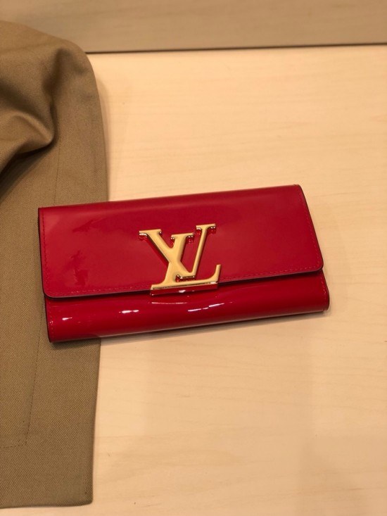 Louis Vuitton 2020 Ladies Leather Wallet ,M64550