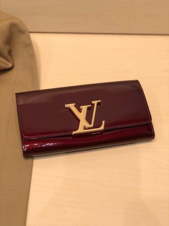 Louis Vuitton 2020 Ladies Leather Wallet ,M64550