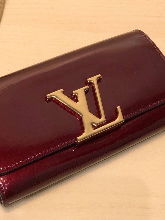 Louis Vuitton 2020 Ladies Leather Wallet ,M64550