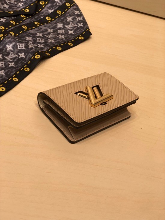 루이비통 2020 트위스트 카드지갑, LOUW0464, Size(10cm),베이지