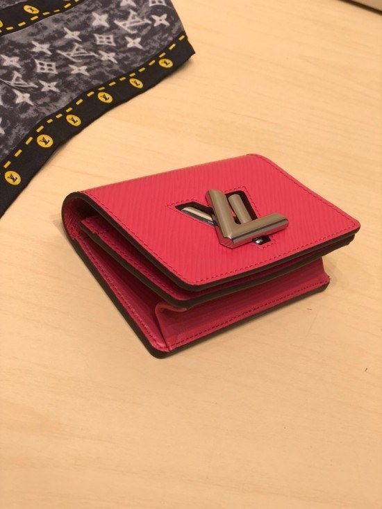 루이비통 2020 트위스트 카드지갑, LOUW0463, Size(10cm),핫핑크