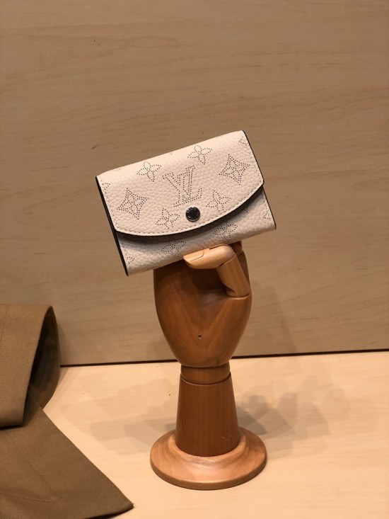 Louis Vuitton 2020 Leather Coin Purse  ,M64050