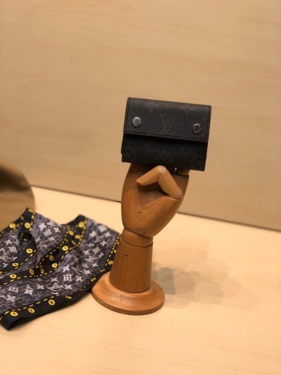 루이비통 2020 남여공용 디스커버리 컴팩트 월릿 ,LOUW0451, Size(9.7cm),블랙