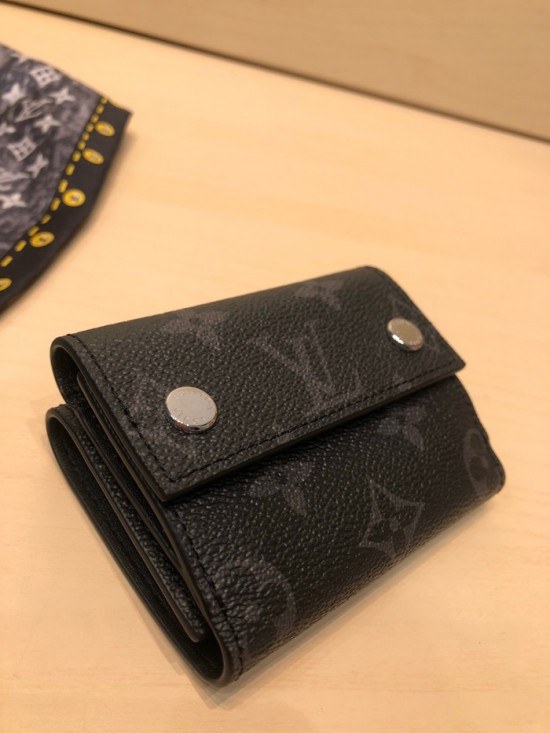 루이비통 2020 남여공용 디스커버리 컴팩트 월릿 ,LOUW0451, Size(9.7cm),블랙