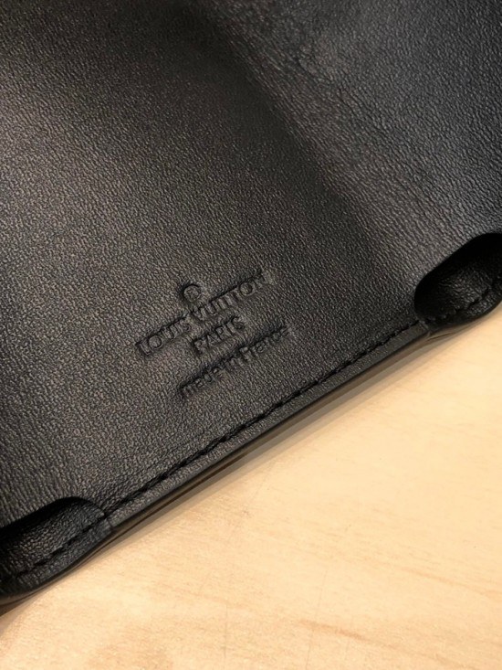 루이비통 2020 남여공용 디스커버리 컴팩트 월릿 ,LOUW0451, Size(9.7cm),블랙