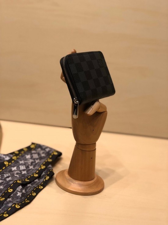 Louis Vuitton 2020 Womens Zippy Coin Wallet ,M60067