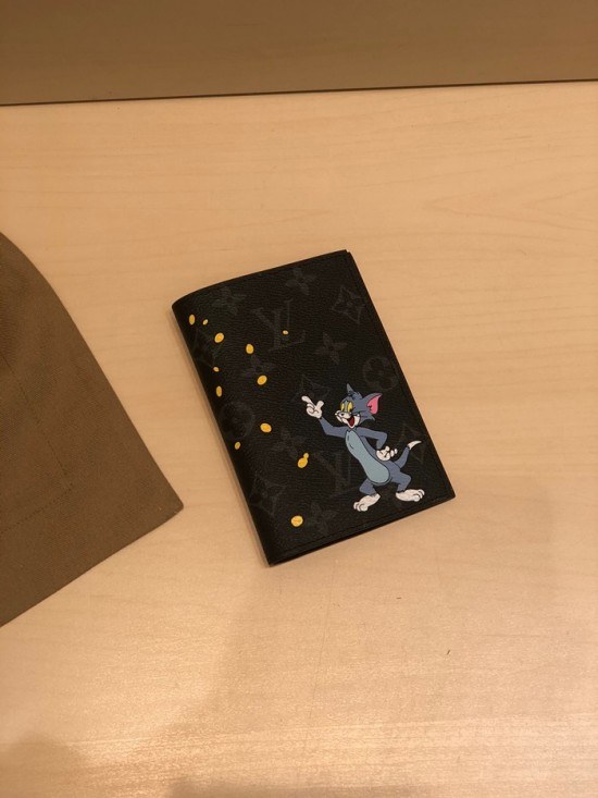 루이비통 2020 남여공용 여권지갑  LOUW0446,Size(14cm),블랙