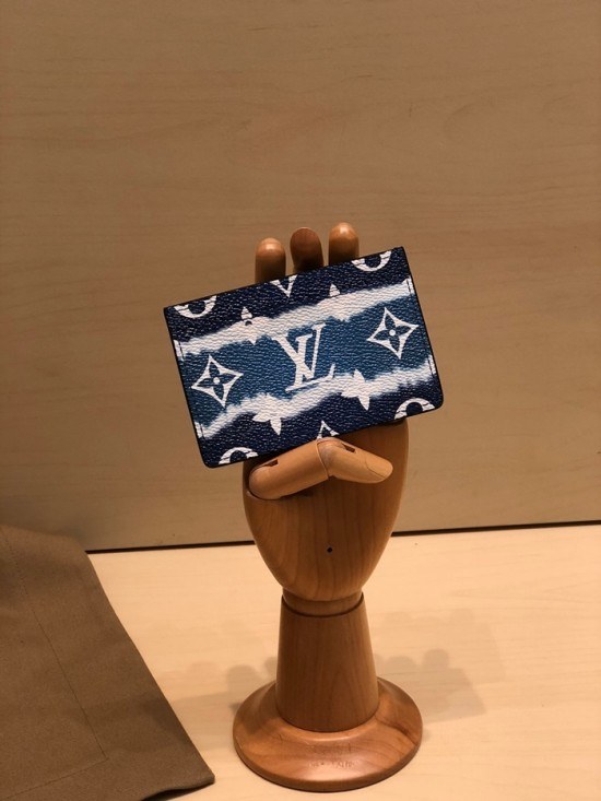 Louis Vuitton 2020 Ladies Card Purse ,M69115