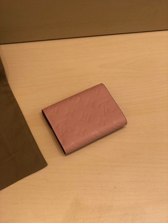 Louis Vuitton 2020 Womens Leather Wallet ,M64577