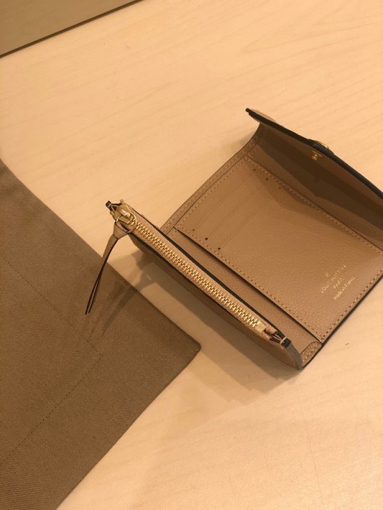 Louis Vuitton 2020 Womens Leather Wallet ,M64577