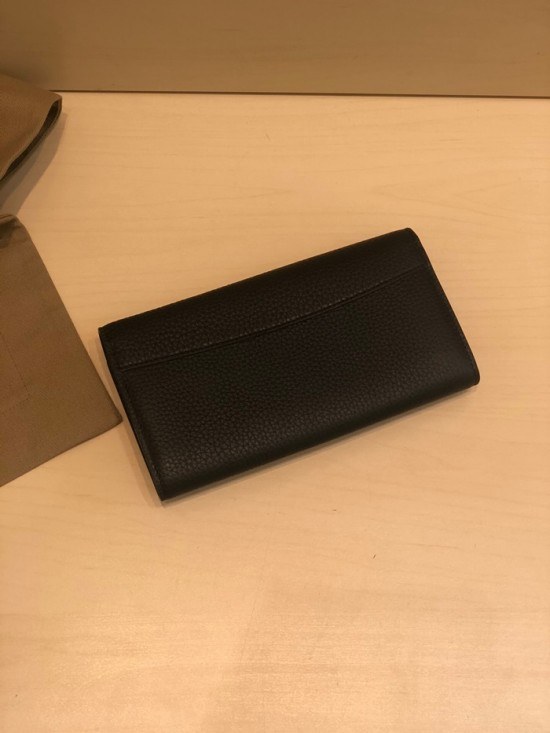 Louis Vuitton 2020 Capucines Womens Leather Wallet ,M61249