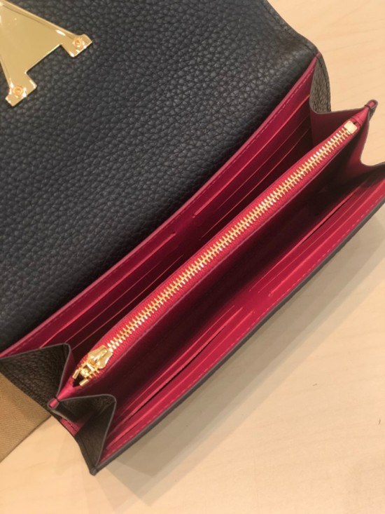 Louis Vuitton 2020 Capucines Womens Leather Wallet ,M61249