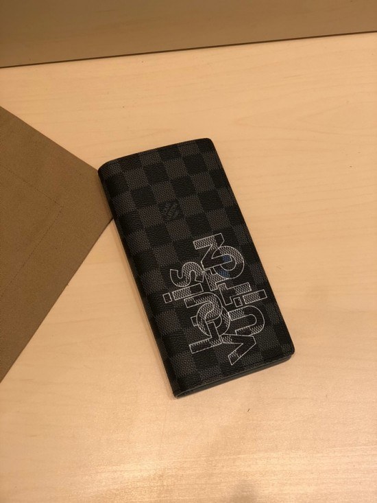 루이비통 2020 남성용 장지갑 ,LOUW0425,Size(19cm),블랙