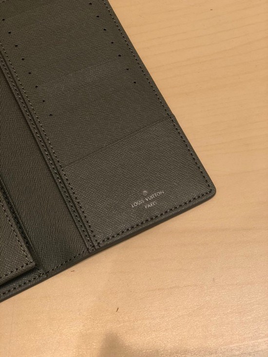 루이비통 2020 남성용 장지갑 ,LOUW0425,Size(19cm),블랙