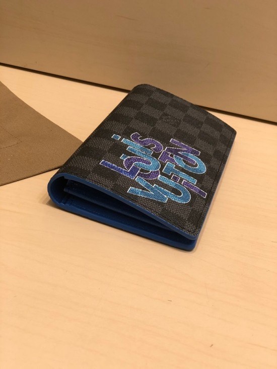 루이비통 2020 남성용 장지갑 ,LOUW0424,Size(19cm),블랙